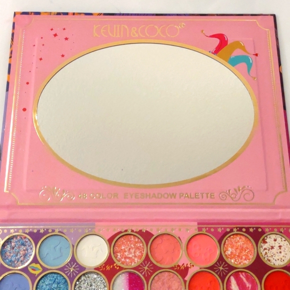 Kevin and Coco eyeshadow BTS boy's - Picture 3 of 4